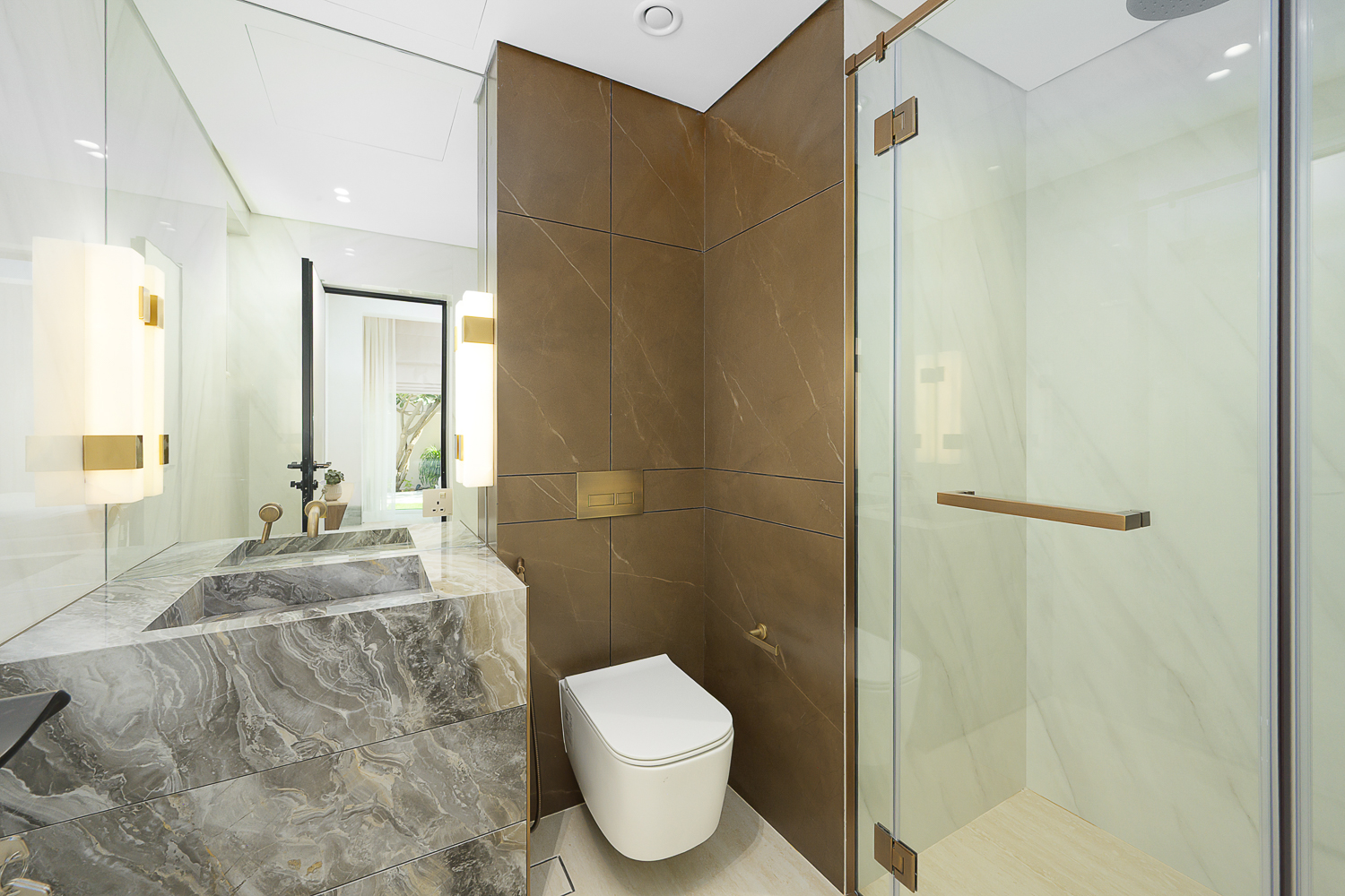 5 Bedrooms Villa in Al Mahra