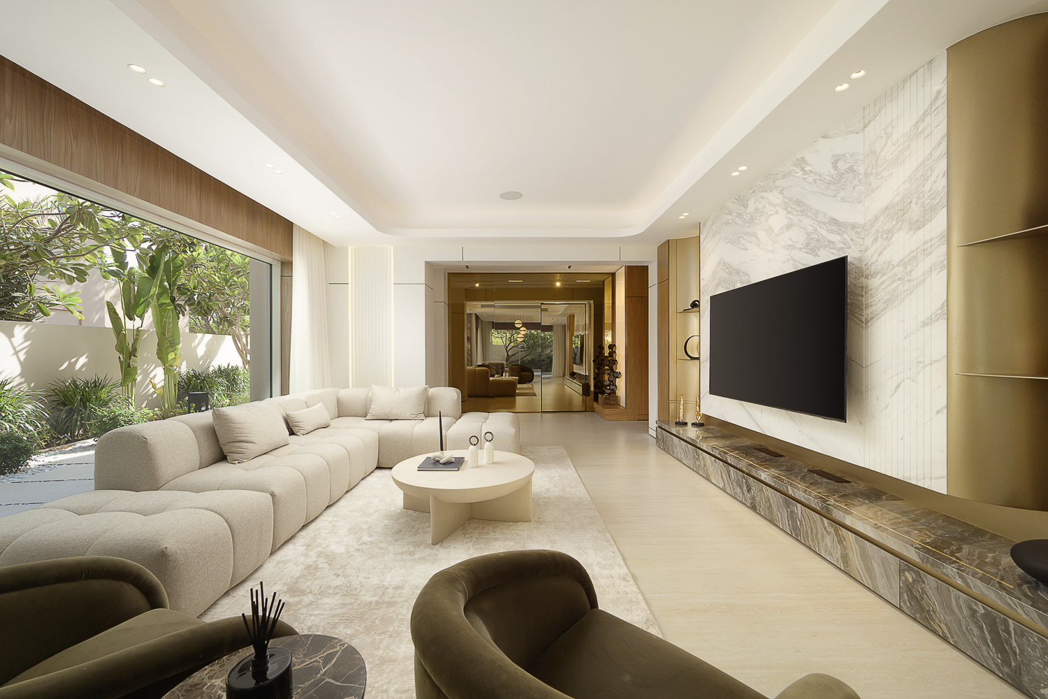 5 Bedrooms Villa in Al Mahra