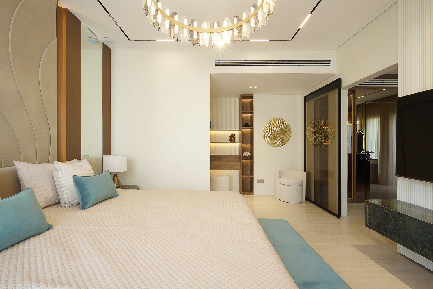 5 Bedrooms Villa in Al Mahra