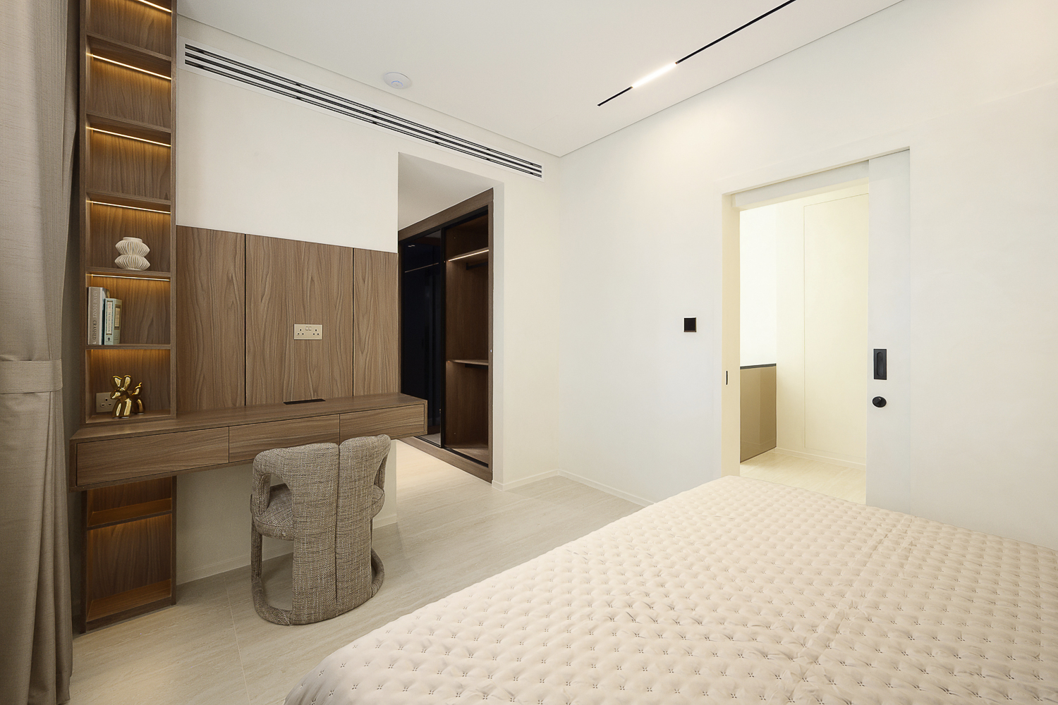 5 Bedrooms Villa in Al Mahra