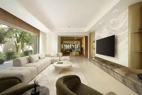 5 Bedrooms Villa in Al Mahra