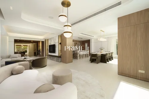 5 Bedrooms Villa in Al Mahra