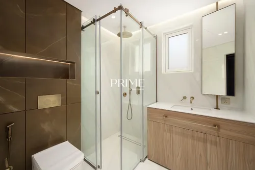 5 Bedrooms Villa in Al Mahra