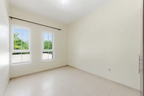 3 Bedrooms Villa in Alma 2