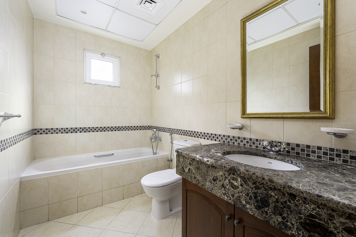 6 Bedrooms Villa in Mirador La Coleccion 1