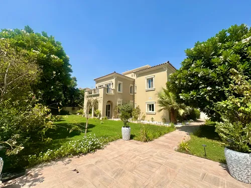 5 Bedrooms Villa in Alvorada 1