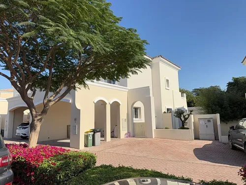2 Bedrooms Townhouse in Alma 2
