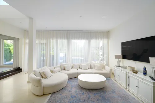 5 Bedrooms Villa in Saheel