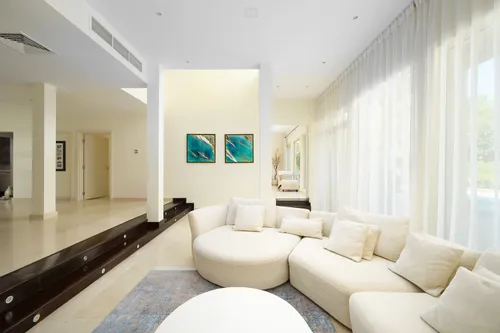 5 Bedrooms Villa in Saheel