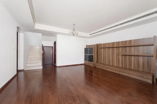 3 Bedrooms Villa in Al Reem 3