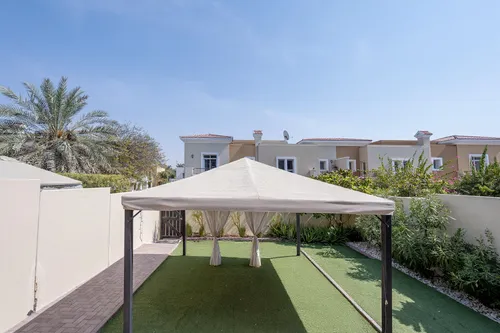 3 Bedrooms Villa in Al Reem 3