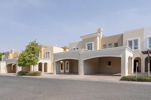 3 Bedrooms Villa in Al Reem 3