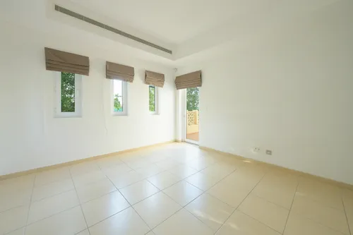 4 Bedrooms Villa in Al Mahra