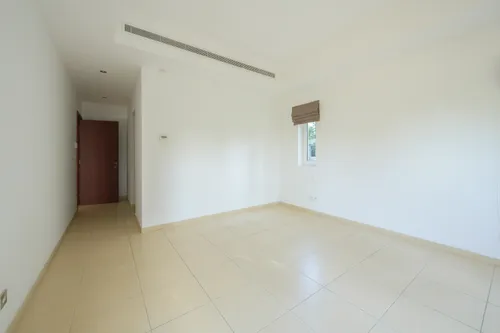 4 Bedrooms Villa in Al Mahra