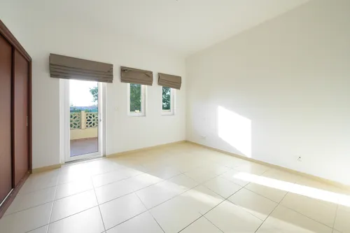 4 Bedrooms Villa in Al Mahra