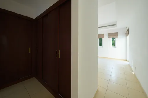 4 Bedrooms Villa in Al Mahra