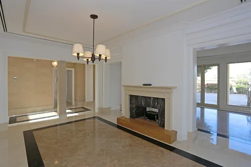 5 Bedrooms Villa in Savannah 1