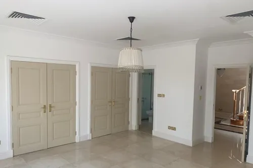 5 Bedrooms Villa in Savannah 1