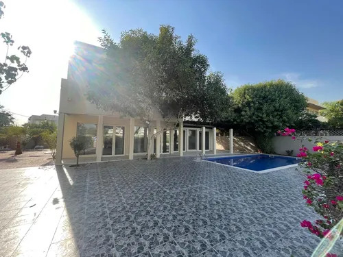 5 Bedrooms Villa in Savannah 1