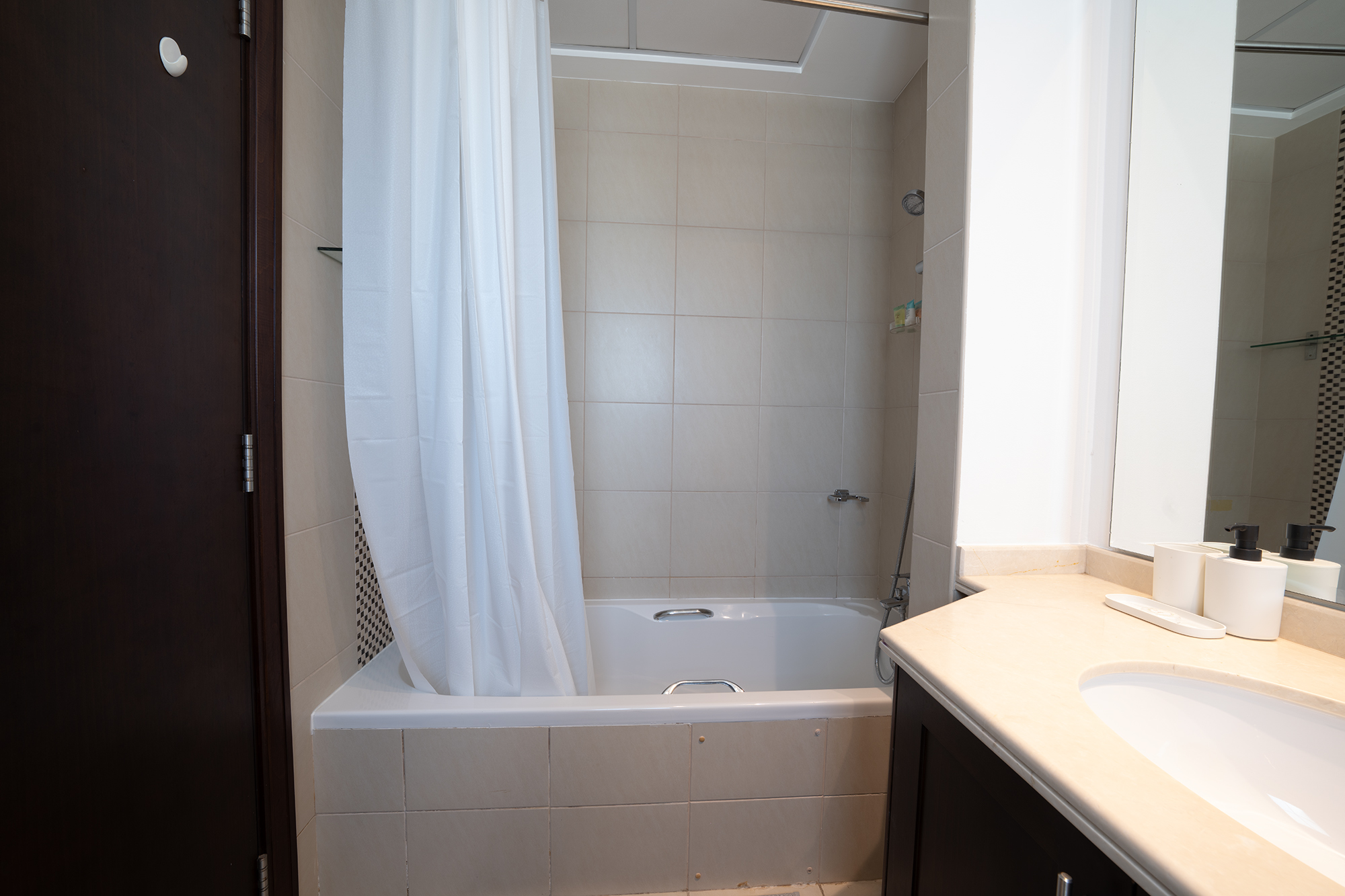 2 Bedrooms Townhouse in Alma 2