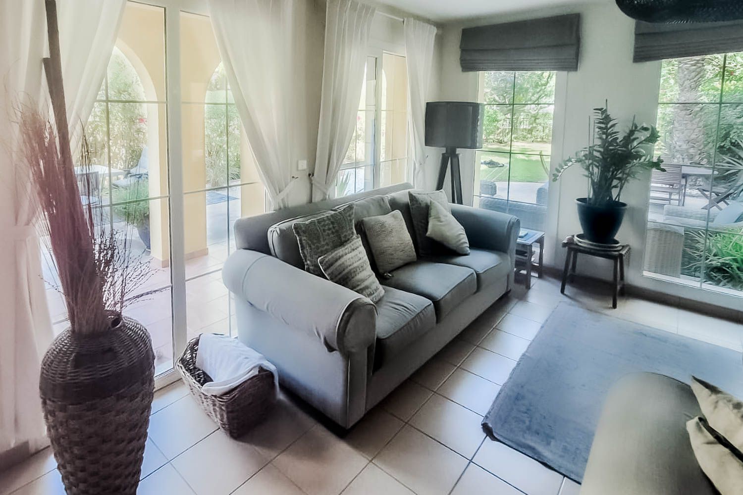 3 Bedrooms Villa in Palmera 2