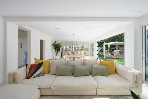 5 Bedrooms Villa in Al Mahra