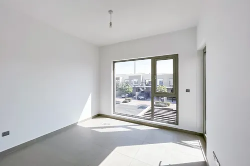 3 Bedrooms Townhouse in Camelia 1