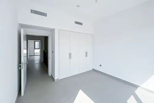 3 Bedrooms Townhouse in Camelia 1