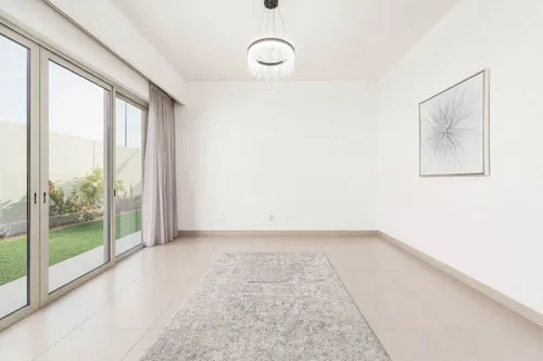 4 Bedrooms Townhouse in Camelia 1