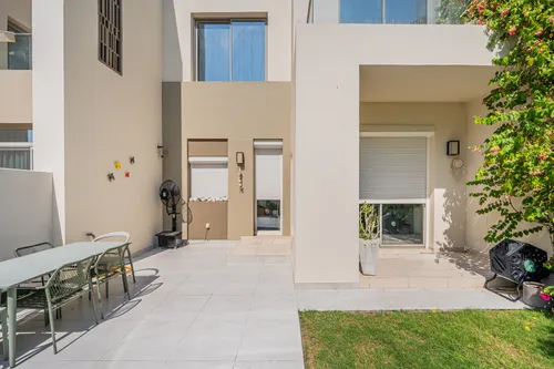 3 Bedrooms Townhouse in Reem Community
