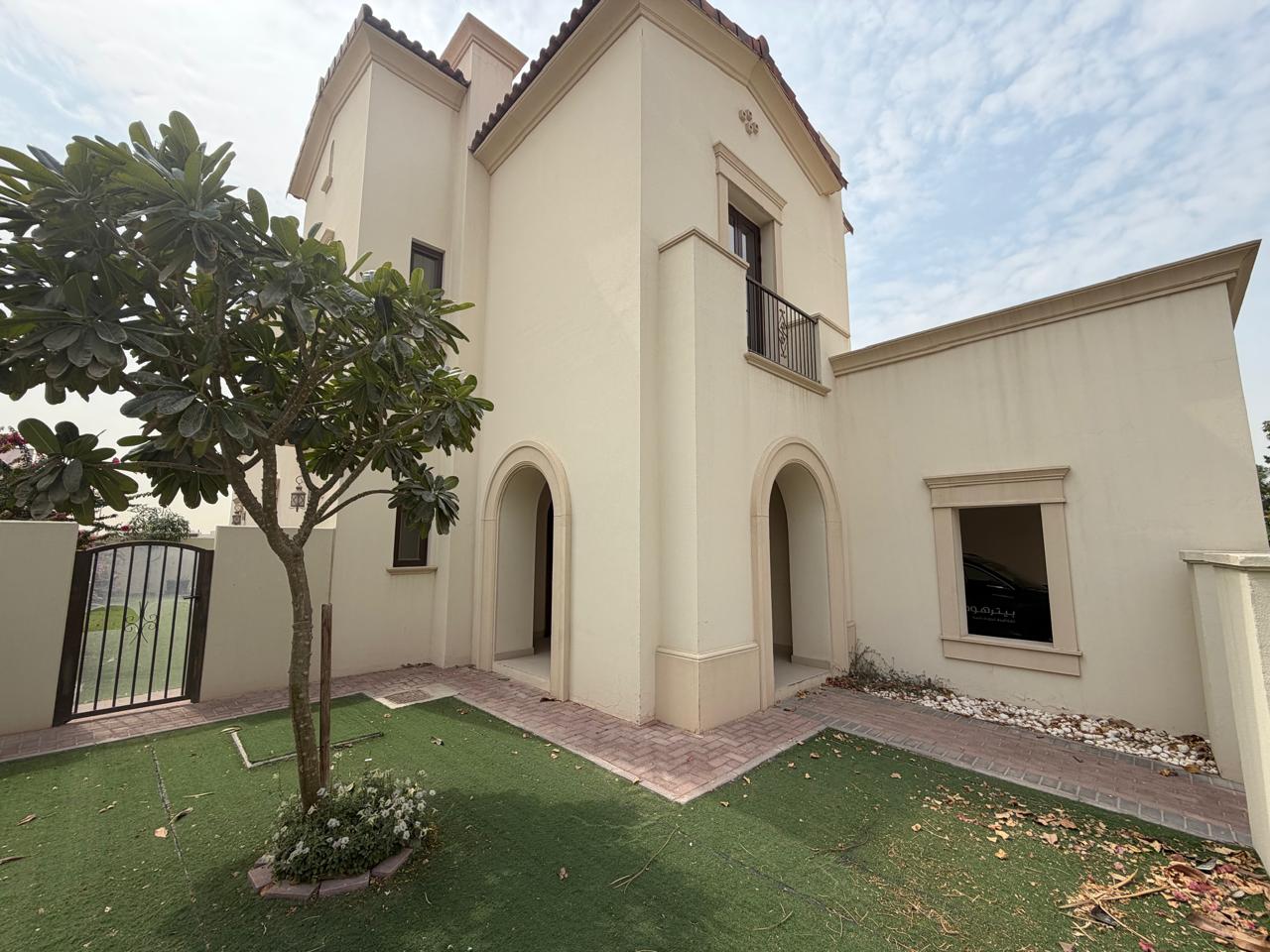 3 Bedrooms Villa in Samara