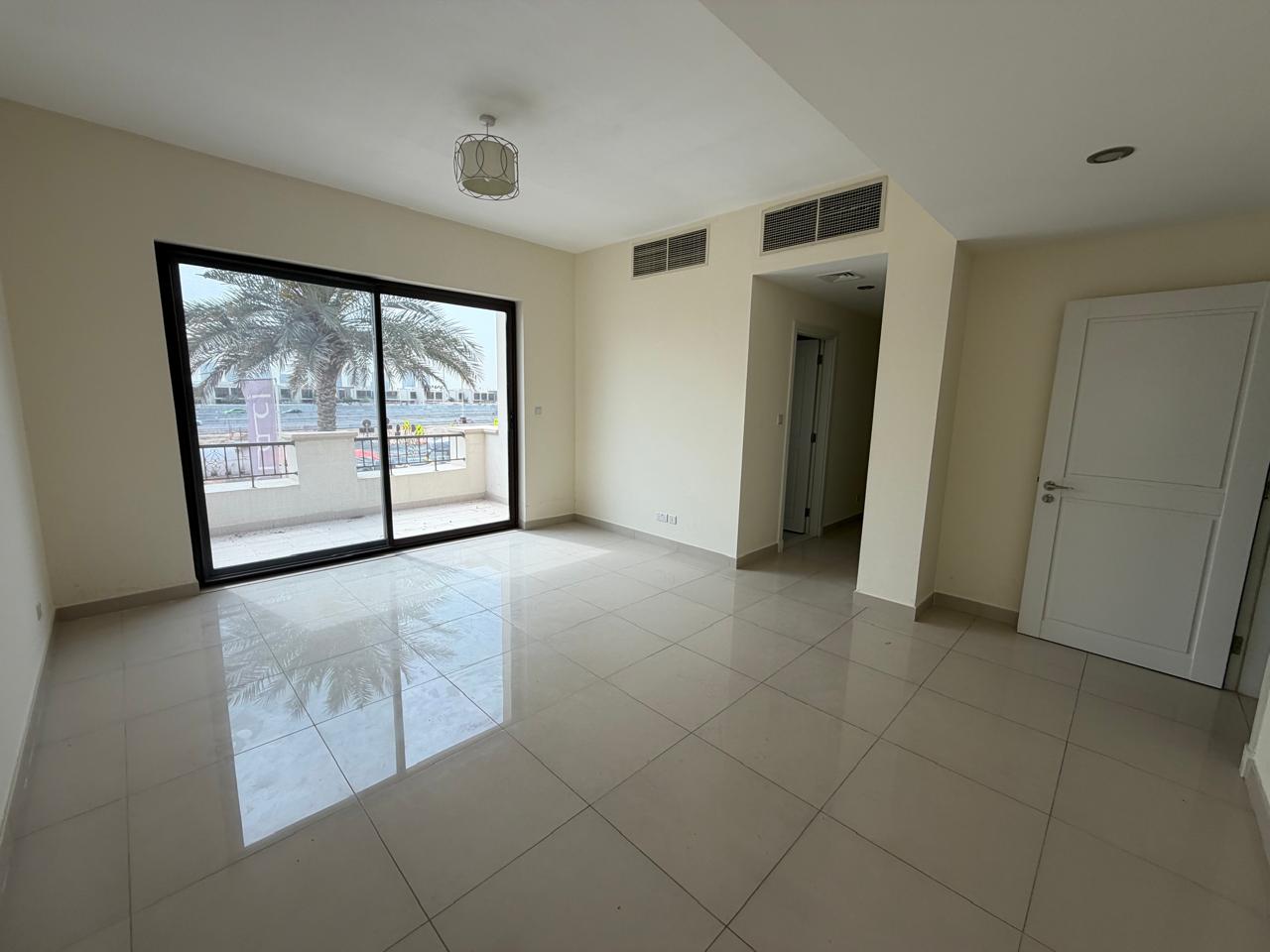 3 Bedrooms Villa in Samara