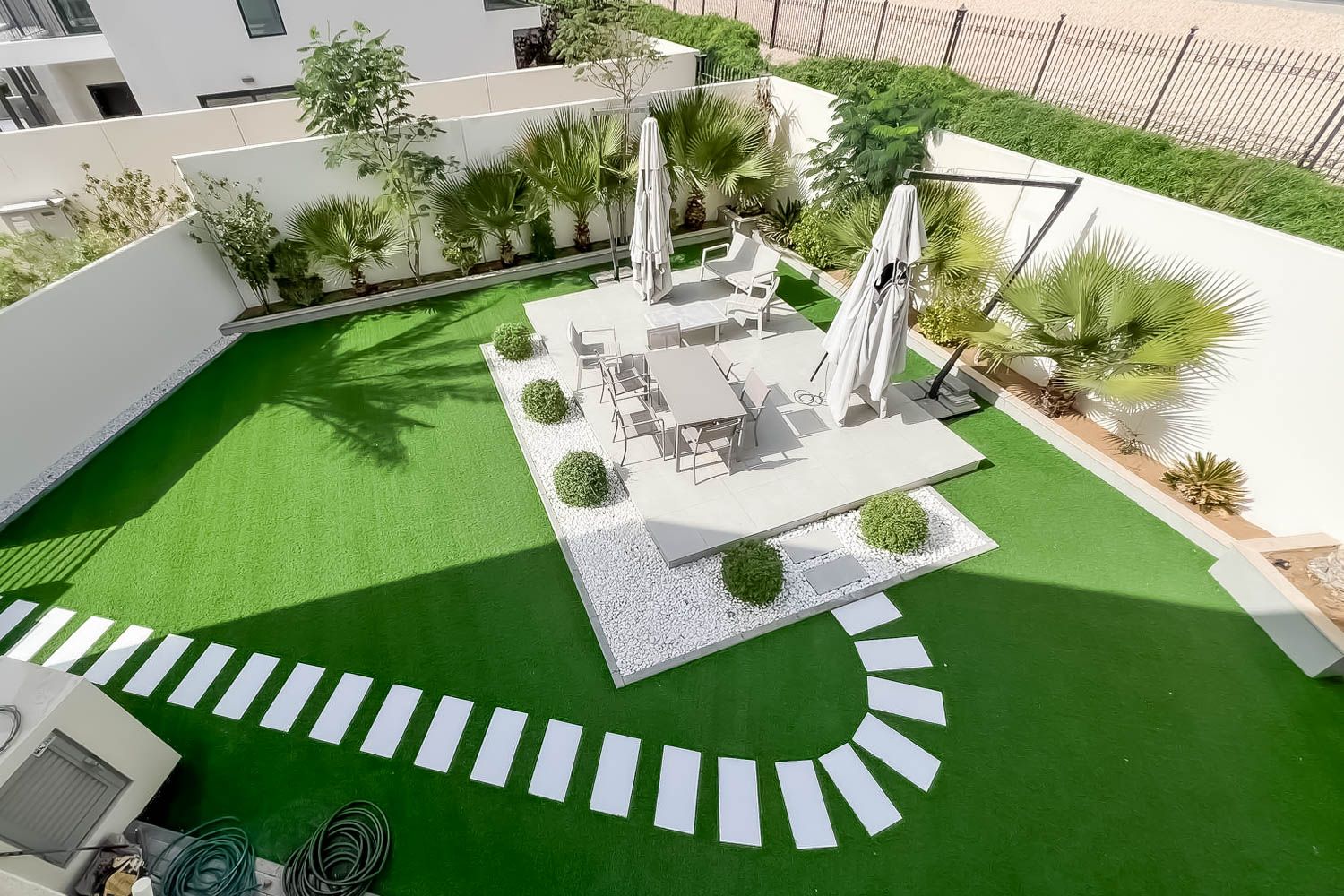 4 Bedrooms Townhouse in Camelia 1