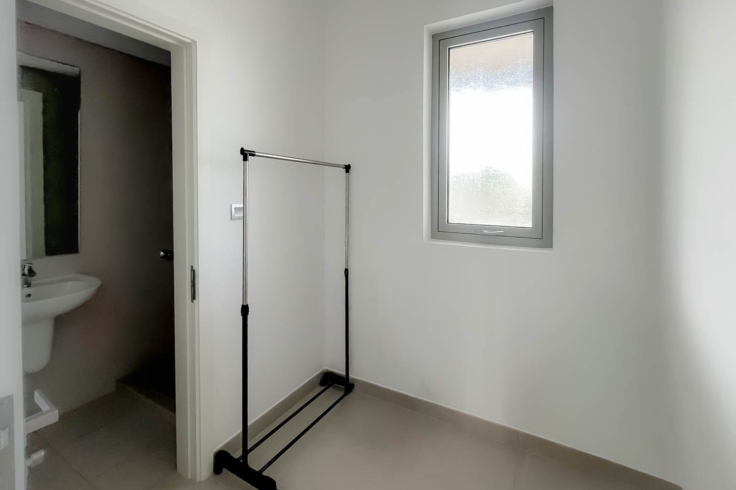 4 Bedrooms Townhouse in Camelia 1