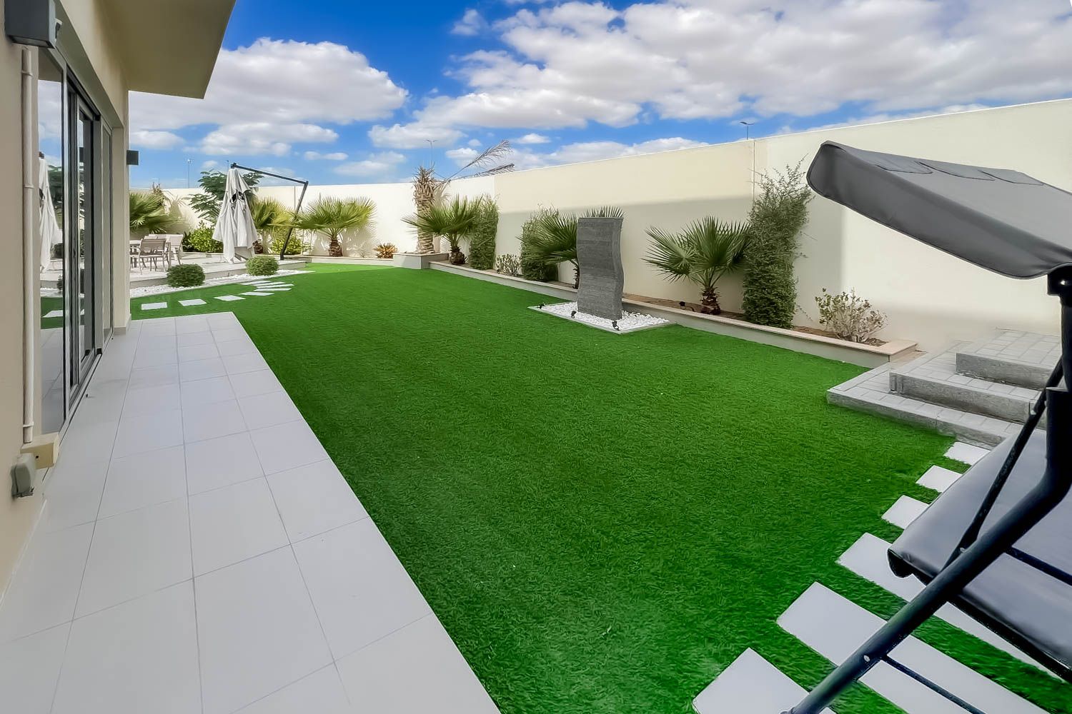 4 Bedrooms Townhouse in Camelia 1