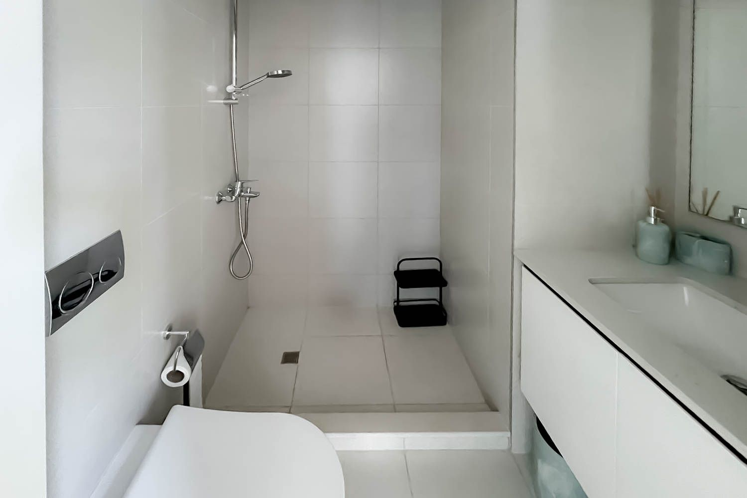 4 Bedrooms Townhouse in Camelia 1