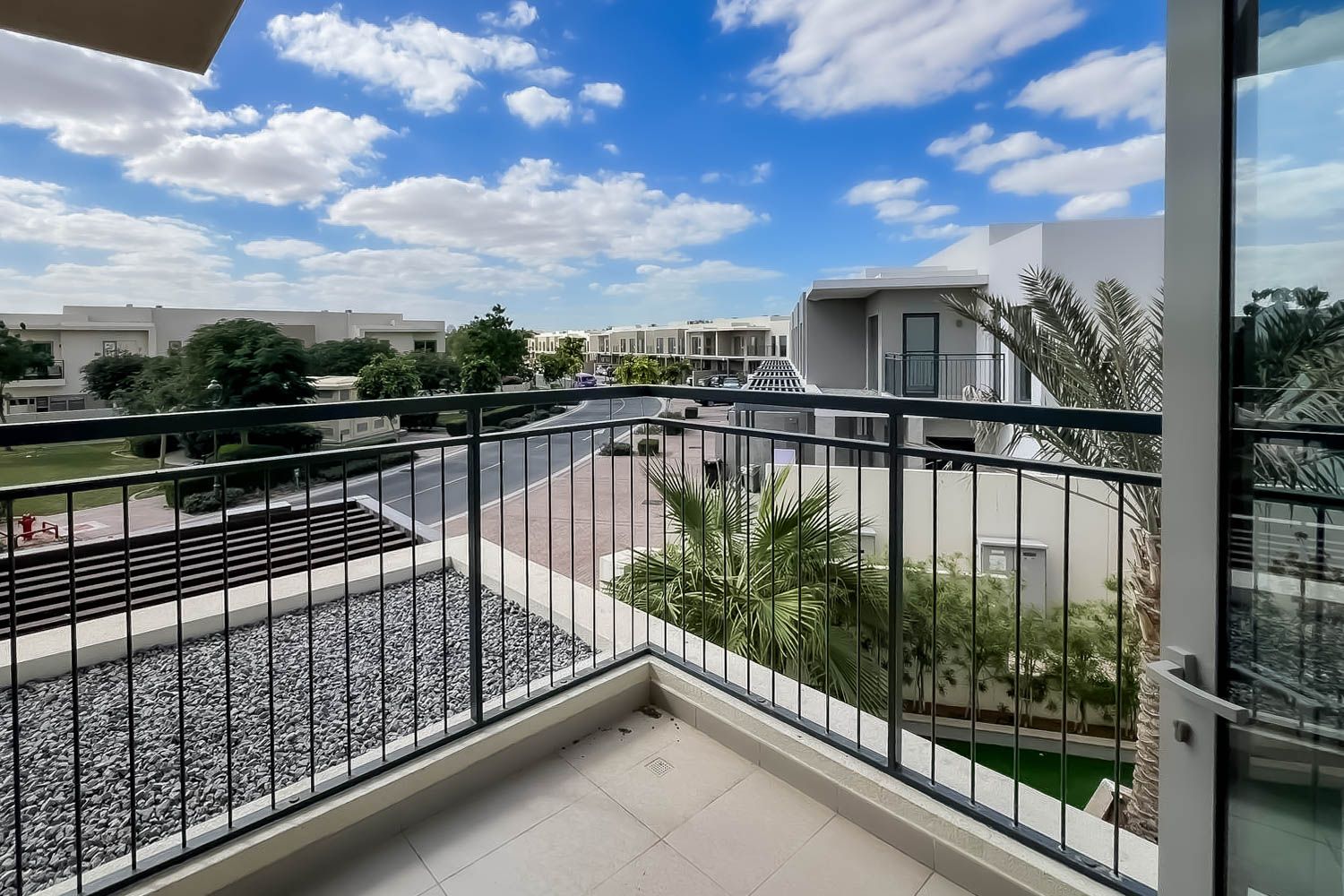 4 Bedrooms Townhouse in Camelia 1