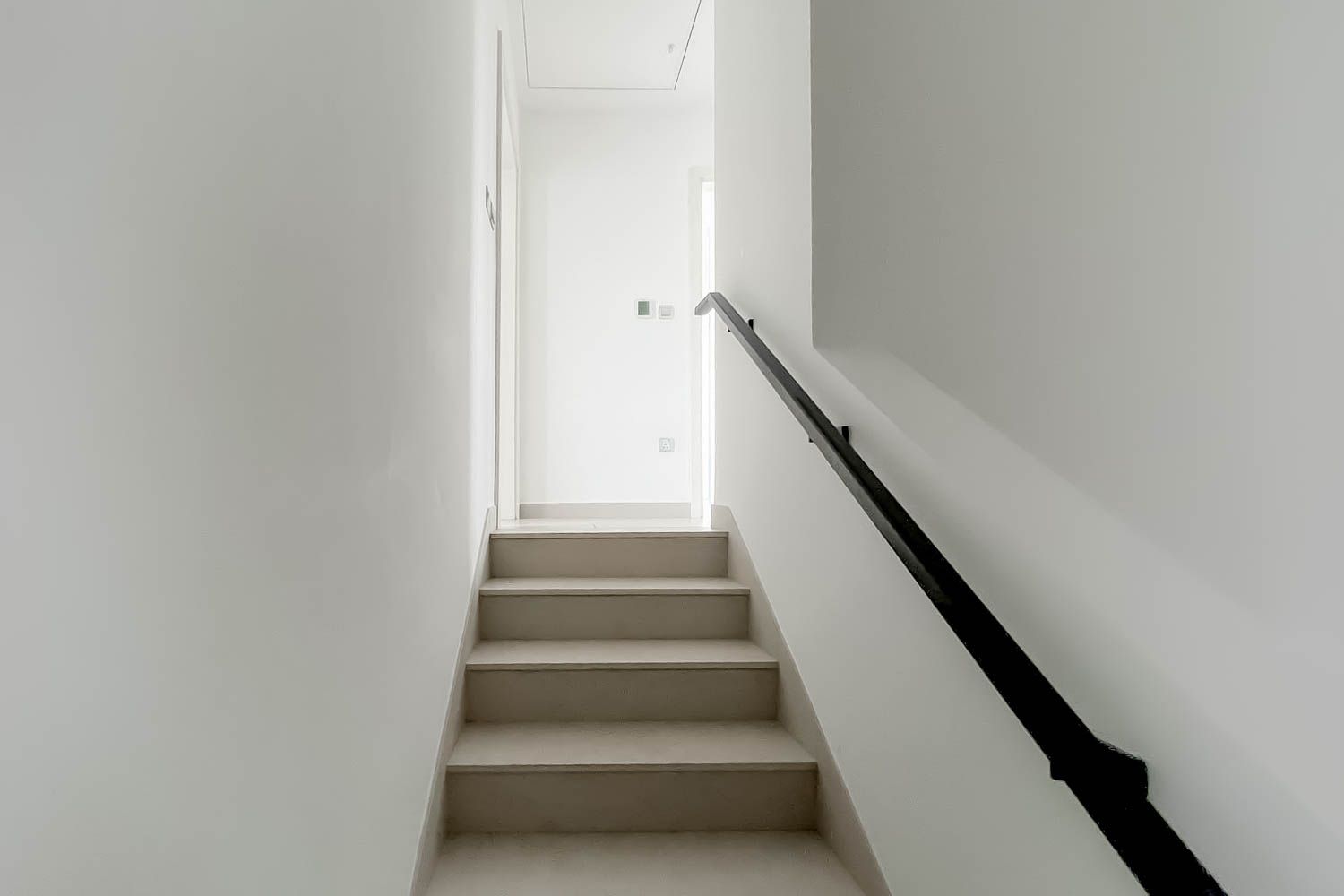 4 Bedrooms Townhouse in Camelia 1