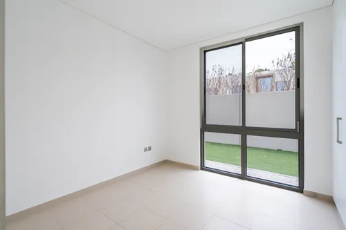 4 Bedrooms Townhouse in Reem Community