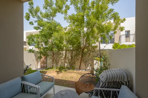 3 Bedrooms Townhouse in Camelia 1