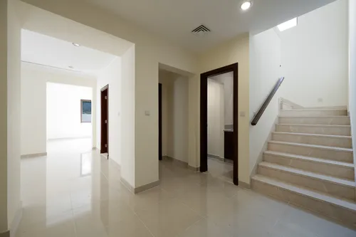 5 Bedrooms Villa in Samara