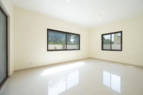 5 Bedrooms Villa in Samara