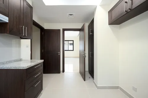 5 Bedrooms Villa in Samara