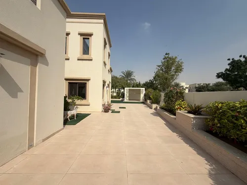 5 Bedrooms Villa in Yasmin