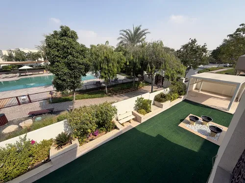 5 Bedrooms Villa in Yasmin