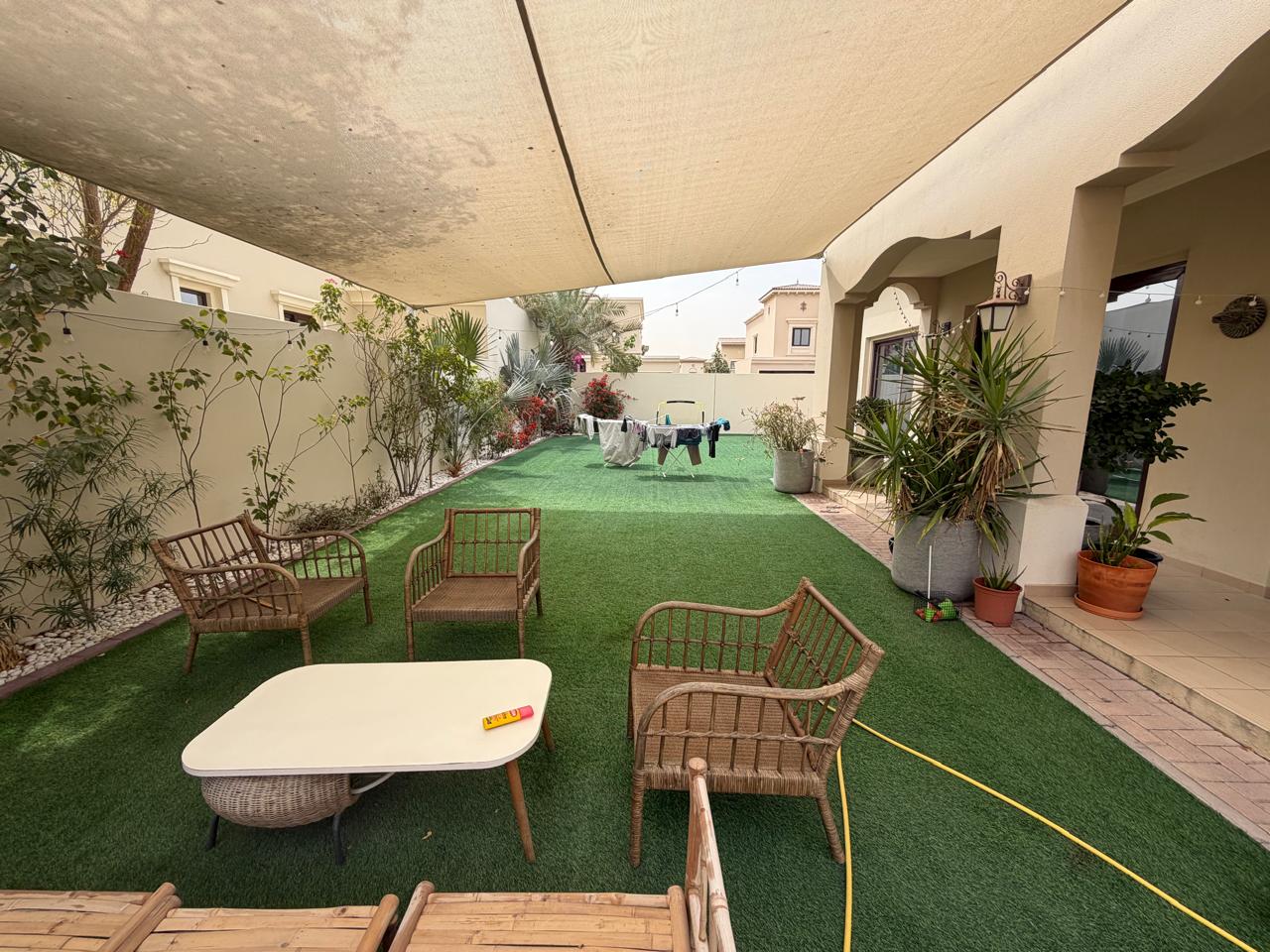 5 Bedrooms Villa in Lila