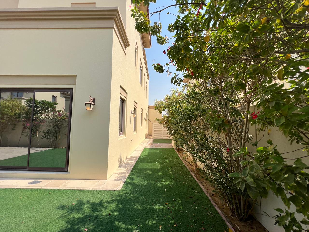 5 Bedrooms Villa in Palma