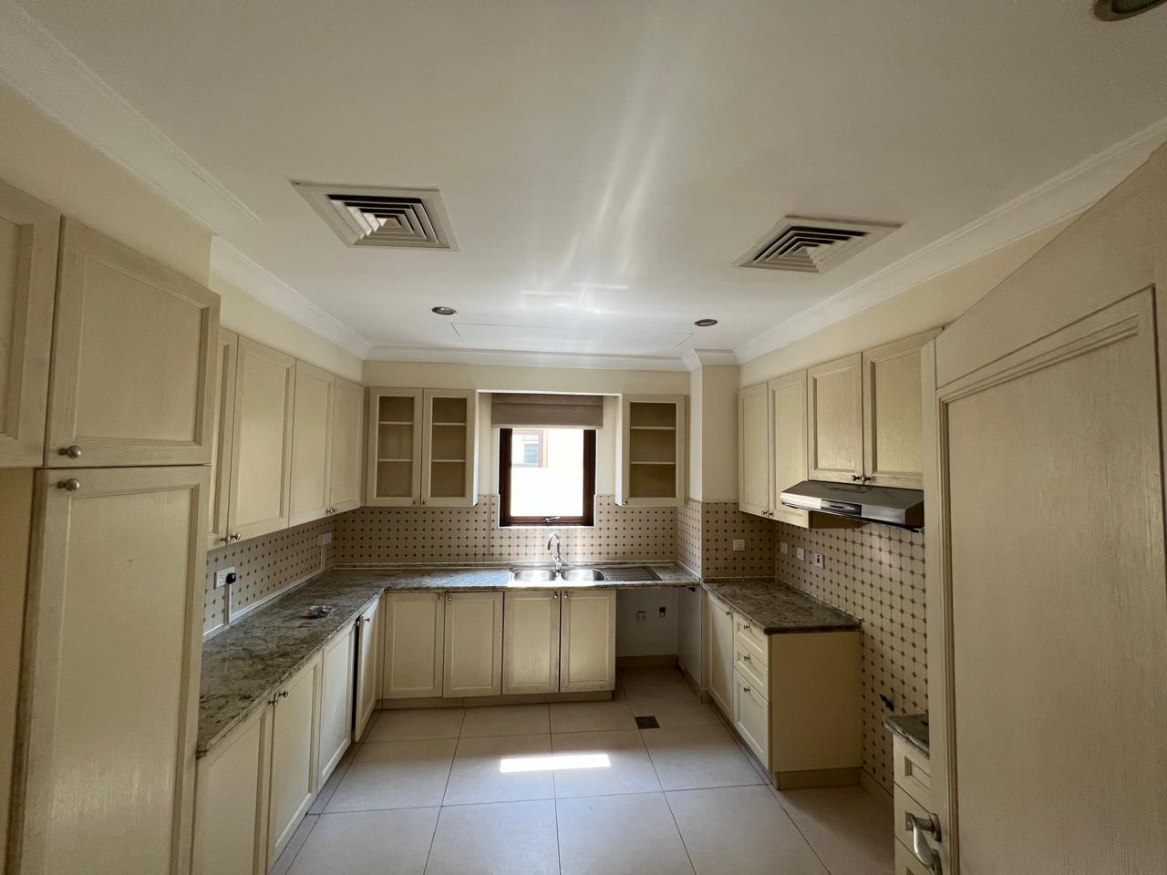 5 Bedrooms Villa in Palma