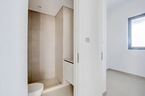 4 Bedrooms Villa in Camelia 1