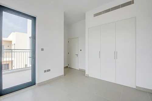 4 Bedrooms Villa in Camelia 1